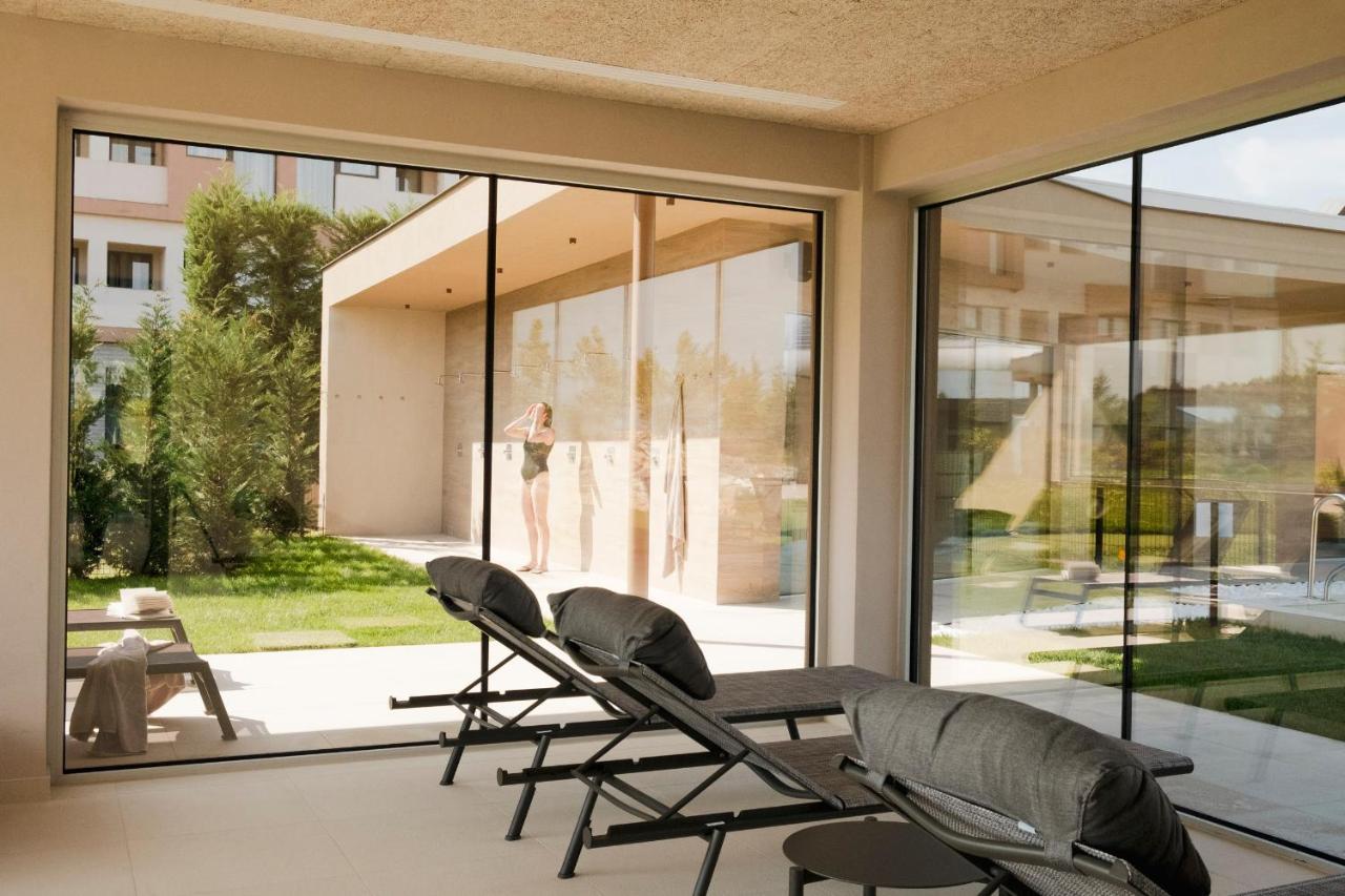 Mjus & Thermal Park 4*