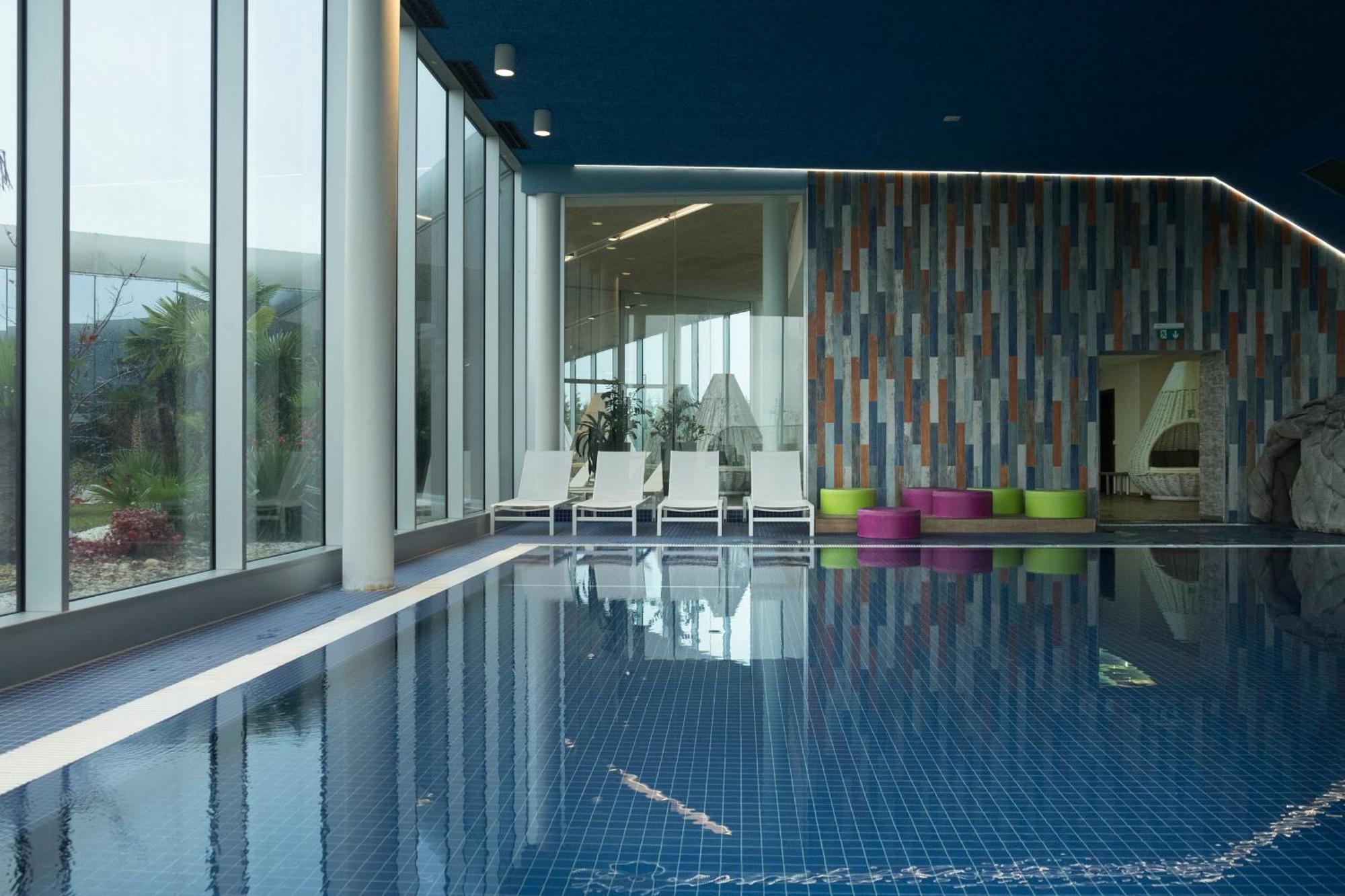 Mjus & Thermal Park 4*