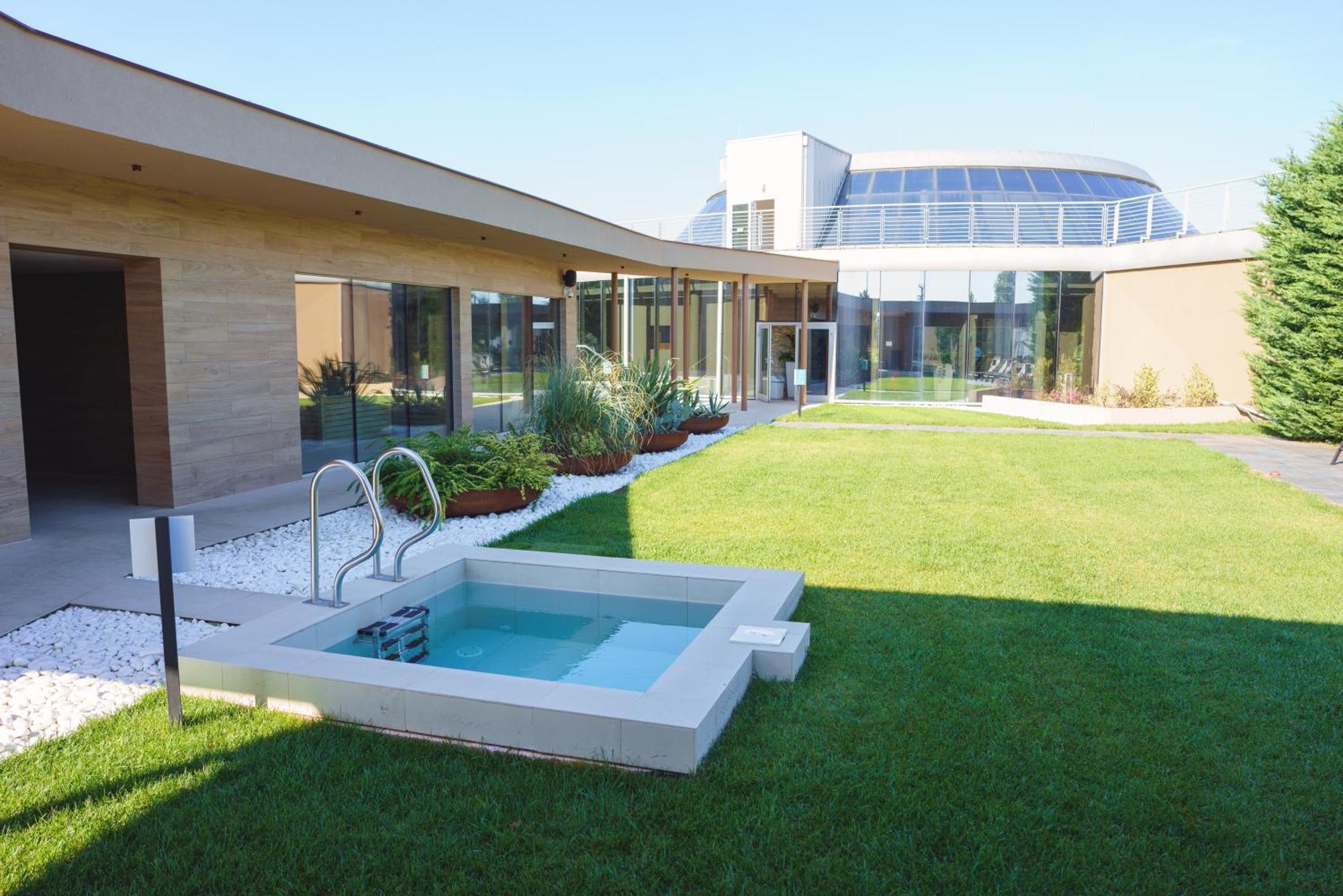 Mjus & Thermal Park 4* Kormend