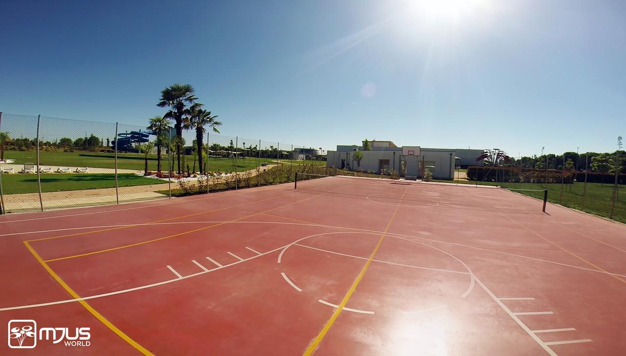 מלון Mjus & Thermal Park 4*